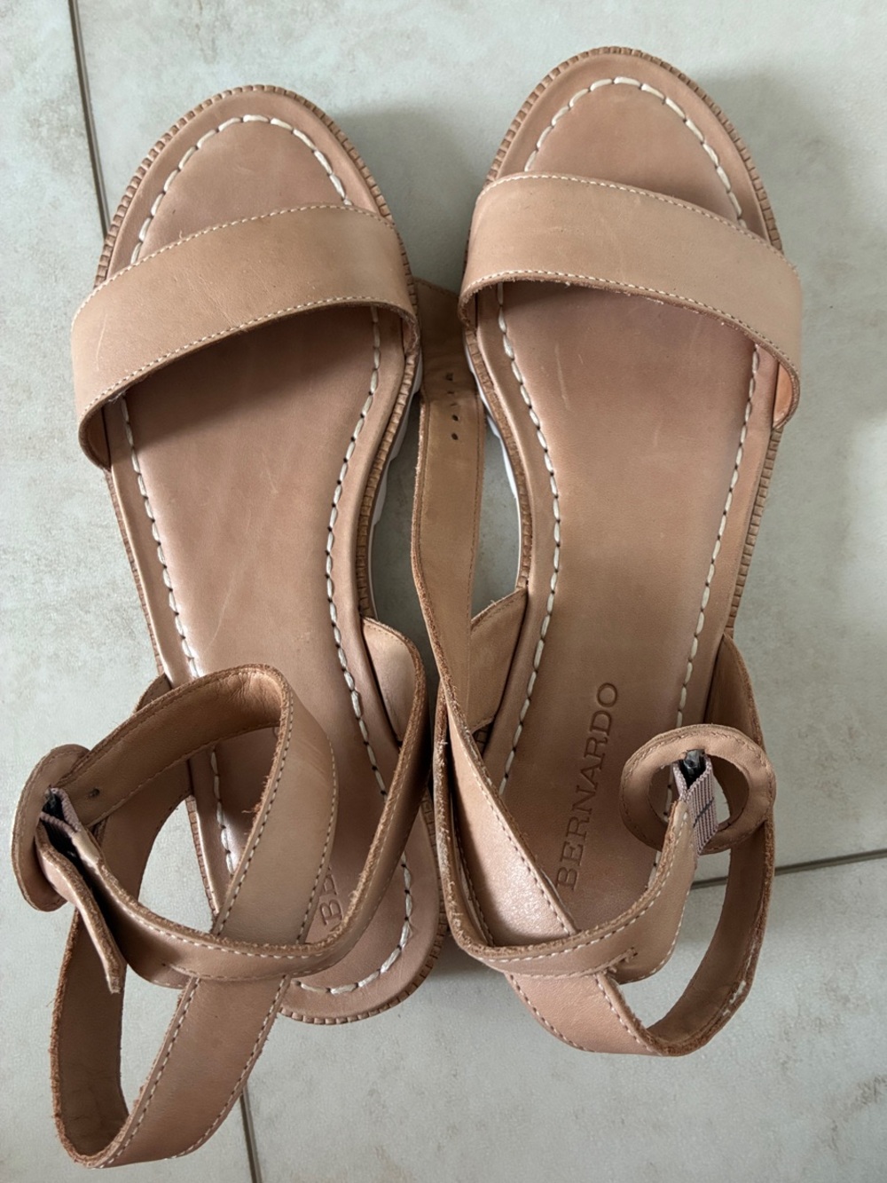 Bernardo Tan Leather Ankle-Strap Sandals Size 8 Fit Like 7.5 - Picture 8 of 10